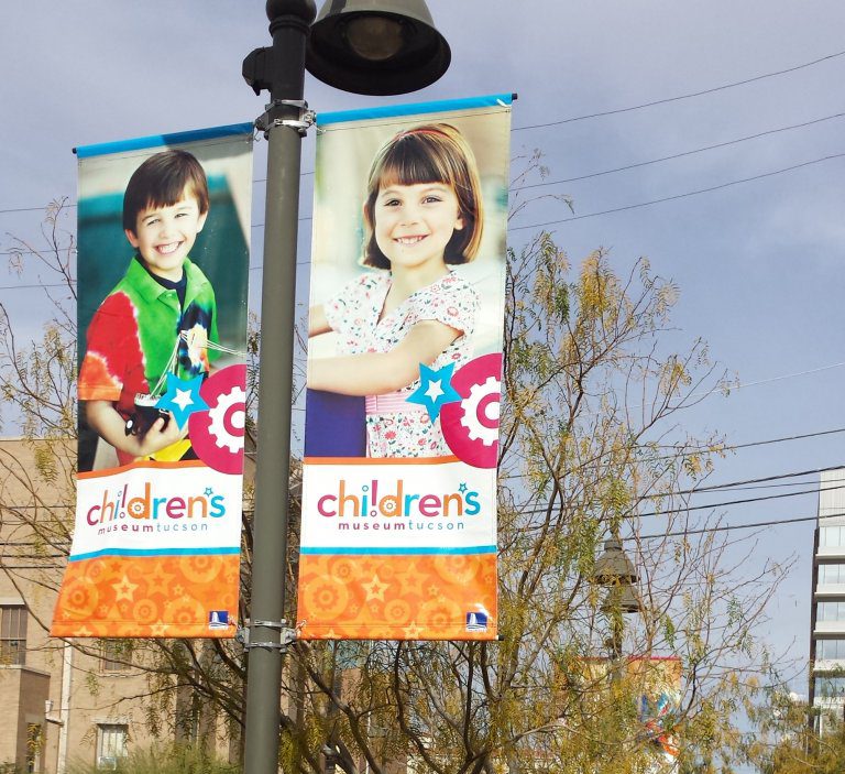 Advantages of Pole Banners and Street Banners